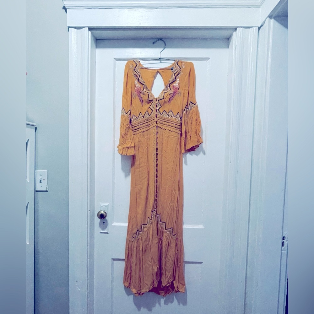 Midi dress, open back